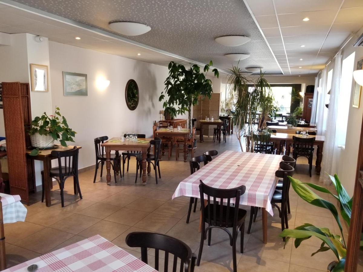 Restaurant Hotel Du Vercors Saint-Martin-en-Vercors ภายนอก รูปภาพ