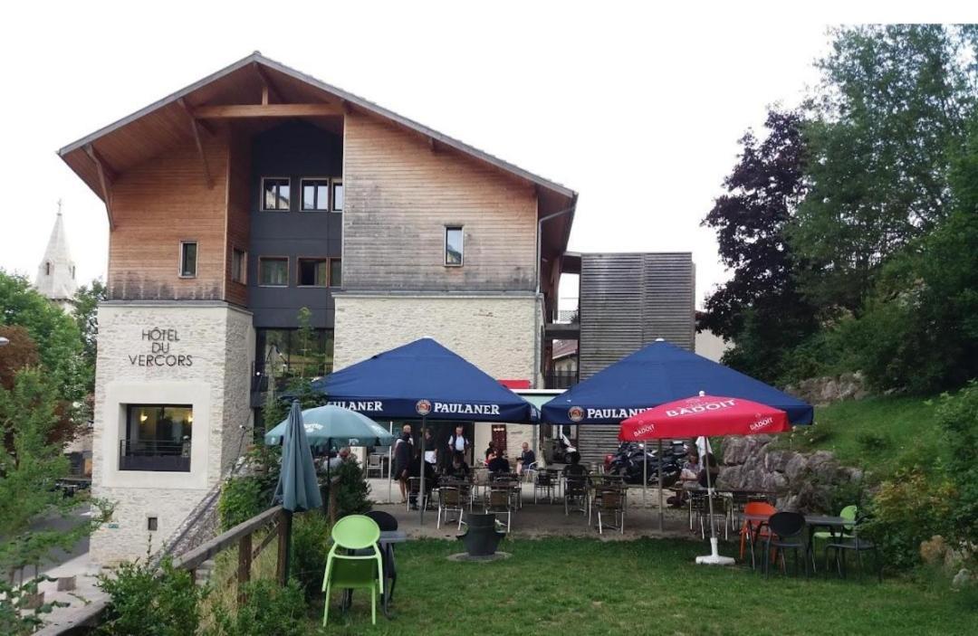 Restaurant Hotel Du Vercors Saint-Martin-en-Vercors ภายนอก รูปภาพ