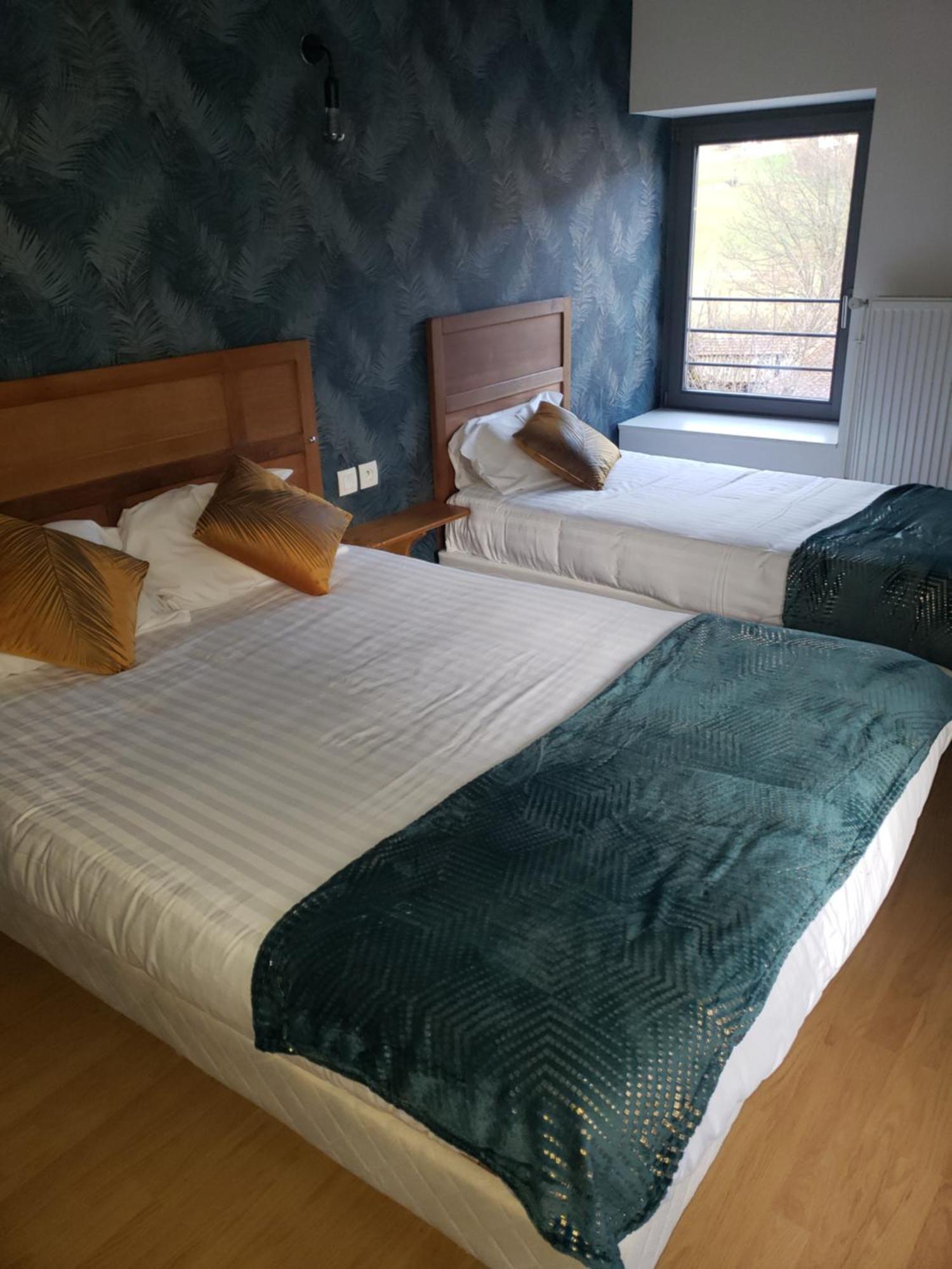 Restaurant Hotel Du Vercors Saint-Martin-en-Vercors ภายนอก รูปภาพ