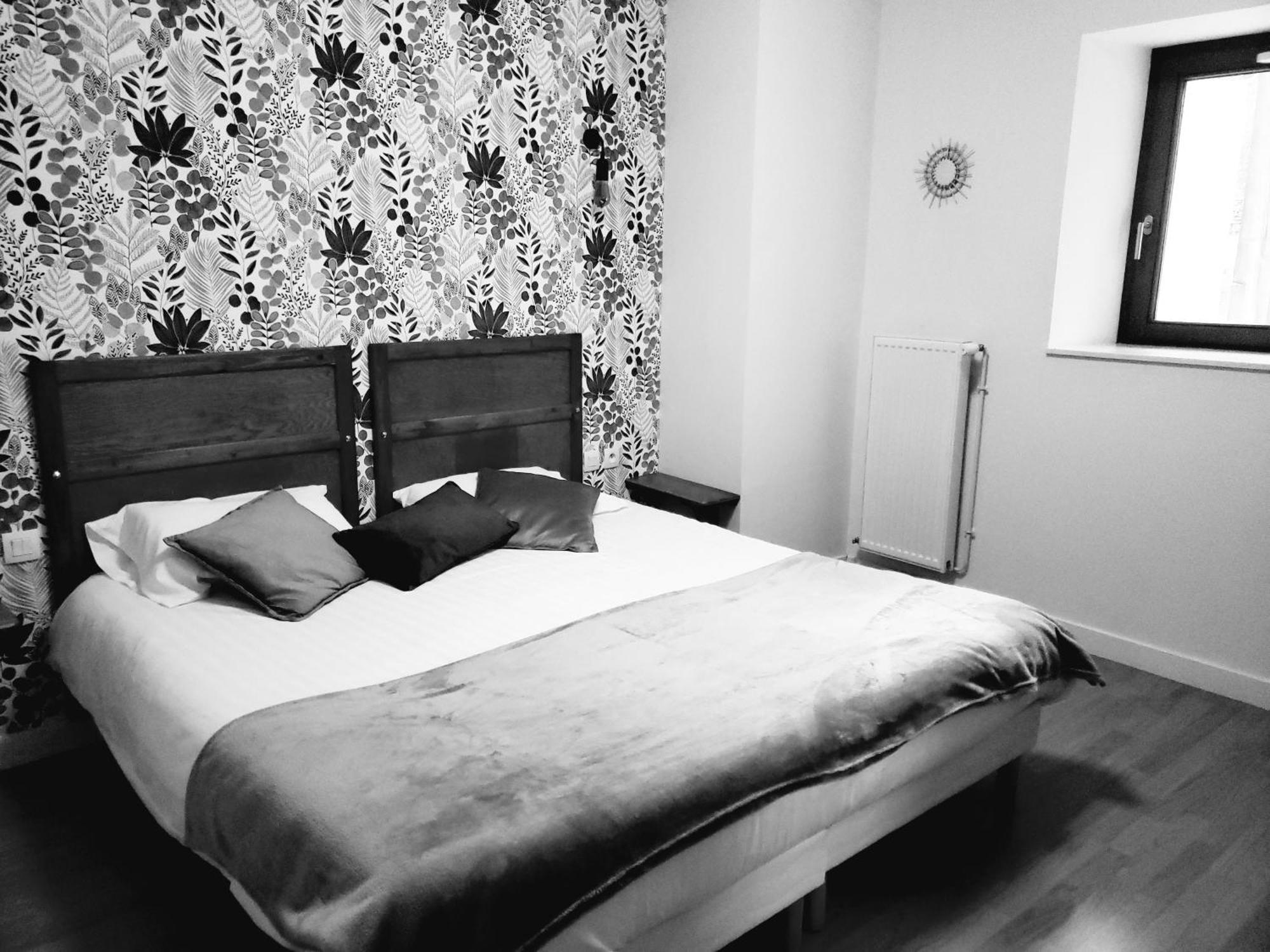 Restaurant Hotel Du Vercors Saint-Martin-en-Vercors ภายนอก รูปภาพ