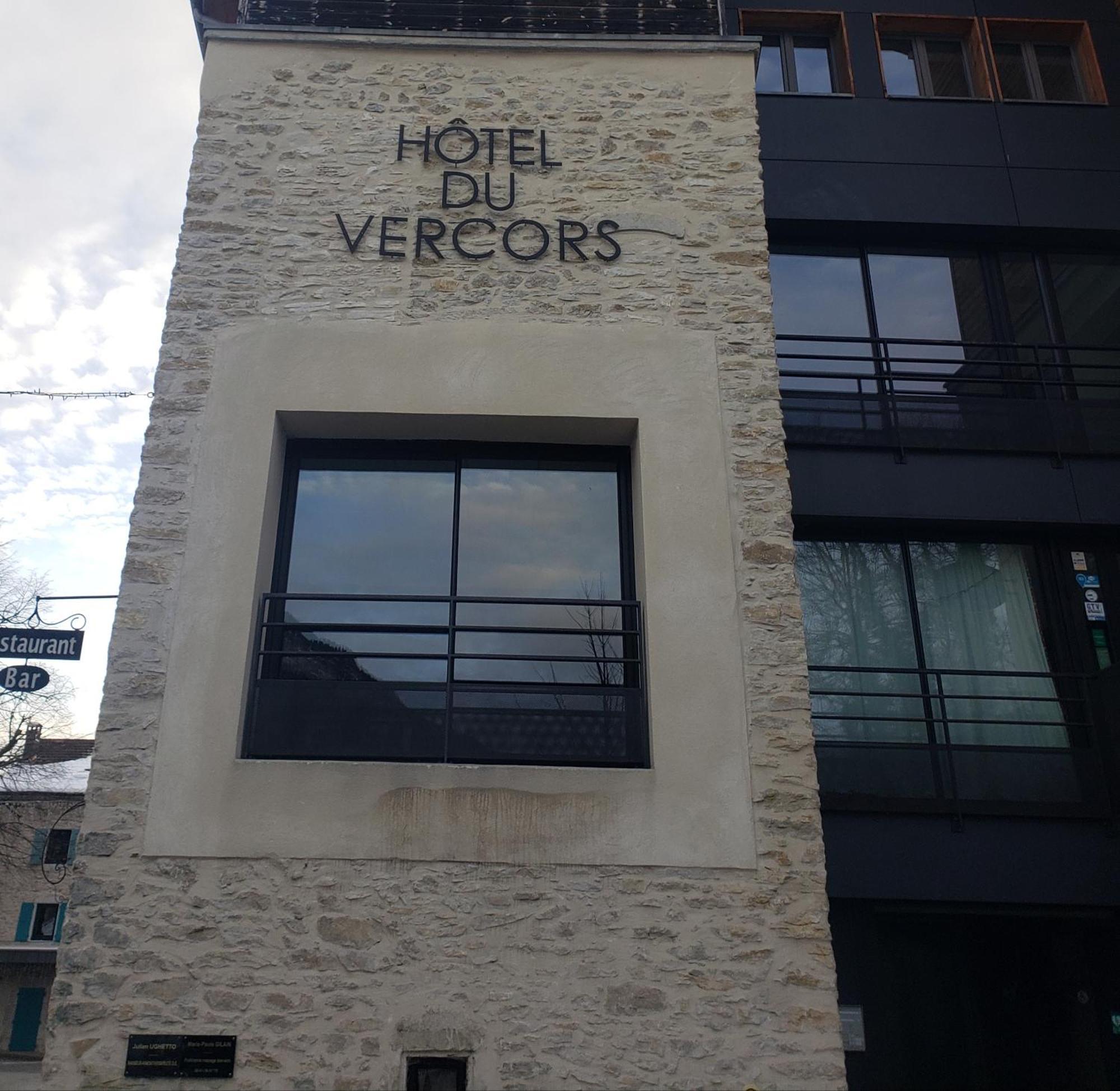Restaurant Hotel Du Vercors Saint-Martin-en-Vercors ภายนอก รูปภาพ