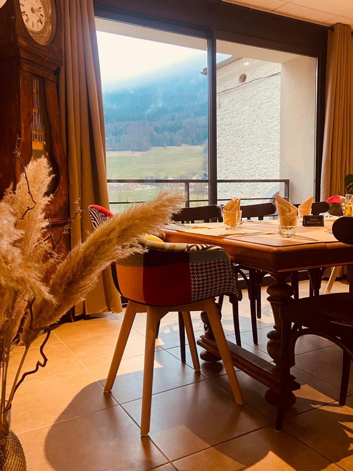 Restaurant Hotel Du Vercors Saint-Martin-en-Vercors ภายนอก รูปภาพ